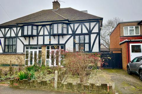 4 bedroom semi-detached house for sale, Imperial Drive, North Harrow