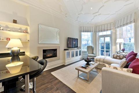 2 bedroom flat to rent, Sloane Court West, London, SW3