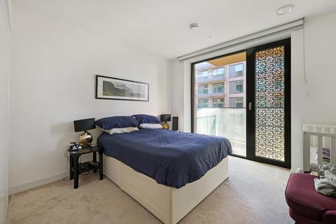 1 bedroom apartment for sale, John Cabot House, Royal Wharf, E16