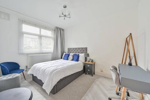 2 bedroom flat to rent, Liberty Avenue, Colliers Wood, London, SW19