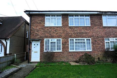 2 bedroom maisonette to rent, Ashgrove Road, Ashford TW15