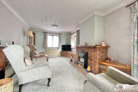 2 Chestnut Court, Exeter, EX2 8XY
