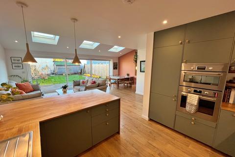 3 bedroom detached house for sale, Southbourne