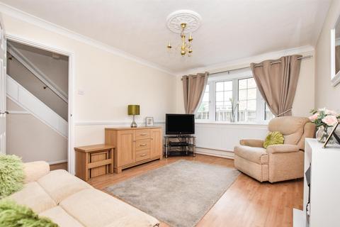 3 bedroom semi-detached house for sale, Downleaze, South Woodham Ferrers, Chelmsford