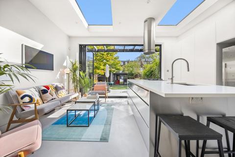92 Liddell Gardens, London, NW10 3QE