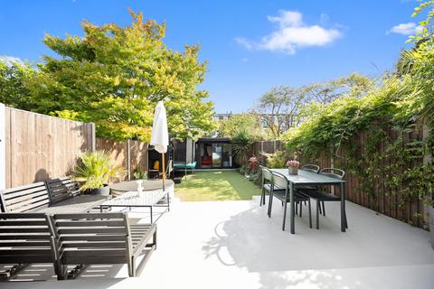 92 Liddell Gardens, London, NW10 3QE