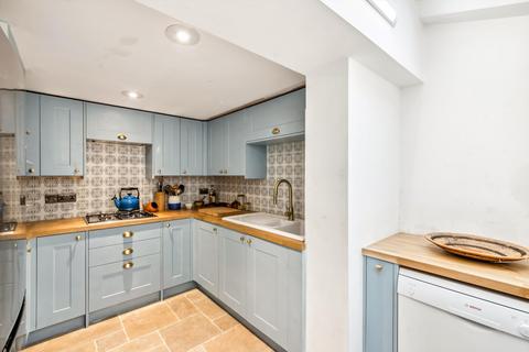 2 bedroom detached house to rent, Donne Place, London, SW3