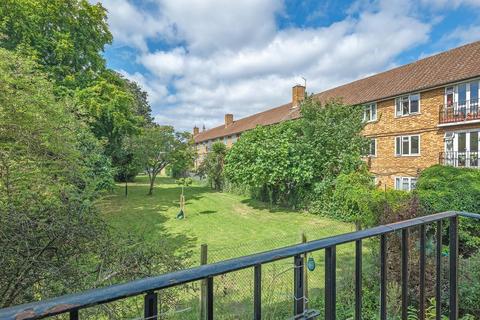 3 bedroom flat for sale, Trinity Gardens, SW9