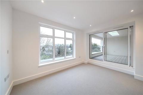 2 bedroom apartment for sale, Kingsbridge Avenue, London