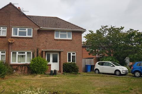 2 bedroom semi-detached house to rent, Benbow Crescent, Poole BH12