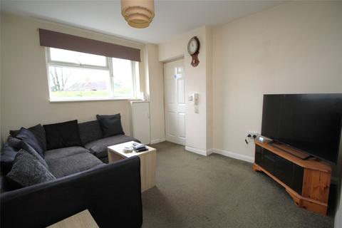 2 bedroom maisonette to rent, Edward Road, Alton, Hampshire, GU34