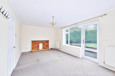 3 bedroom end of terrace house to rent, Solesbridge Close, Chorleywood