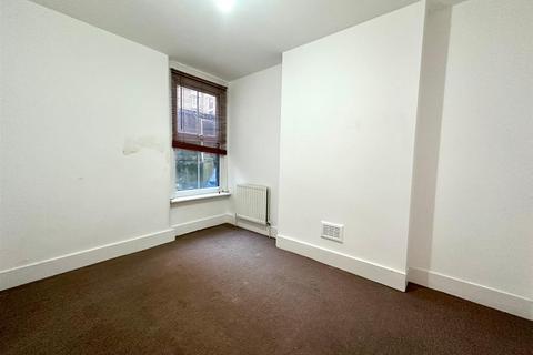 1 bedroom flat to rent, Temple Dwellings, Temple Street, London