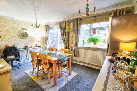 2 bedroom terraced house for sale, Court Road, Eastbourne BN22