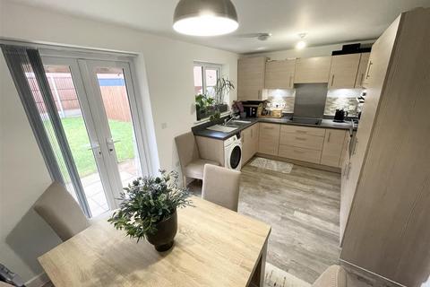 3 bedroom semi-detached house for sale, Holland Drive, Weir Hill, Shrewsbury