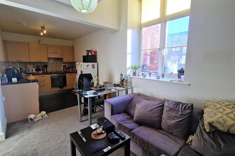 3 bedroom flat to rent, Winker Green Mills, Stanningley Road Armley, Leeds