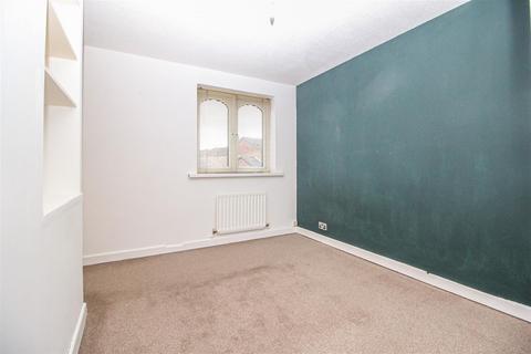 2 bedroom house to rent, Stuart Court, Kingston Park, Newcastle Upon Tyne