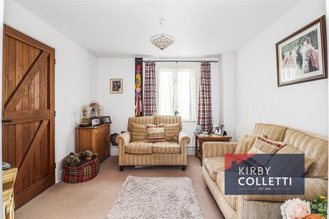 3 bedroom terraced house for sale, Box Lane, Hoddesdon