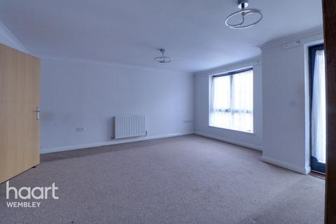 2 bedroom apartment for sale, North Wembley