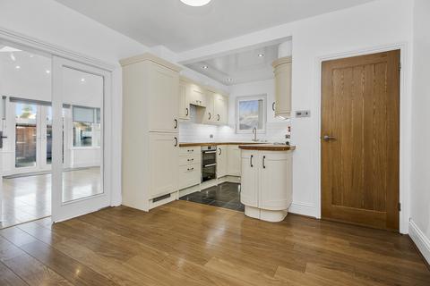 6 Bela Avenue, Milnthorpe, LA7 7QT