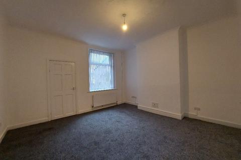 2 bedroom terraced house to rent, Burnley  BB11