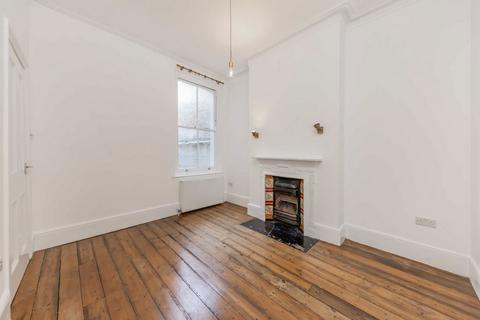 2 bedroom flat to rent, College Road, London NW10