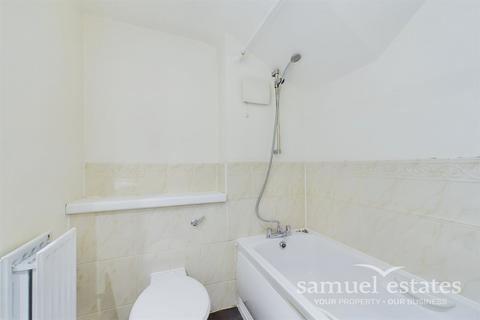 2 bedroom flat to rent, Montague Road, South Wimbledon, SW19