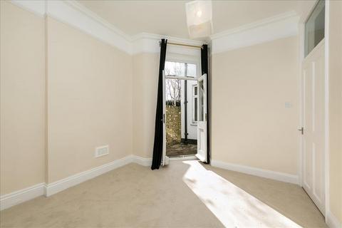 2 bedroom apartment for sale, Rusthall Mansions, London, W4