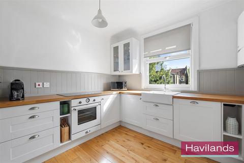 2 bedroom flat for sale, Lytton Avenue, London