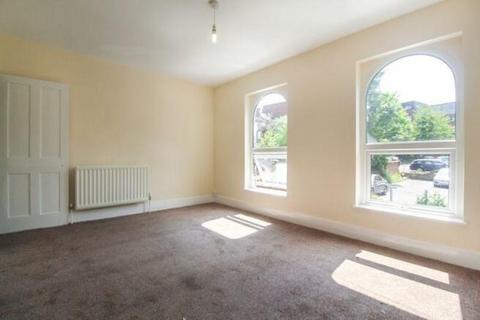 2 bedroom terraced house for sale, Adelaide Street, Luton, Bedfordshire, LU1 1RJ