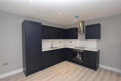 2 bedroom apartment to rent, High Street, Alton, Hampshire, GU34