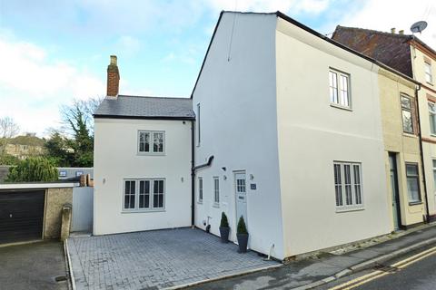 4 bedroom end of terrace house for sale, Castle Street, Whitwick LE67