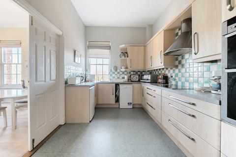 3 bedroom flat for sale, Alison Way, Winchester, Hampshire, SO22