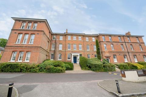 21 Alison Way, Winchester, SO22 5BT