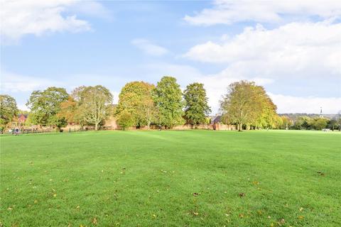 21 Alison Way, Winchester, SO22 5BT