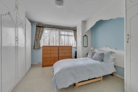 2 bedroom apartment for sale, Barchester Lodge, Woodside Park N12