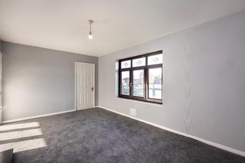 2 bedroom flat to rent, Wains Road, Dringhouses, York, YO24