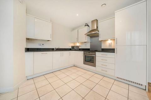 2 bedroom flat to rent, Granville Gardens, London W5