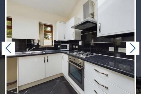 3 bedroom detached house to rent, 10004 Queens Road, Bishopsworth, Bristol