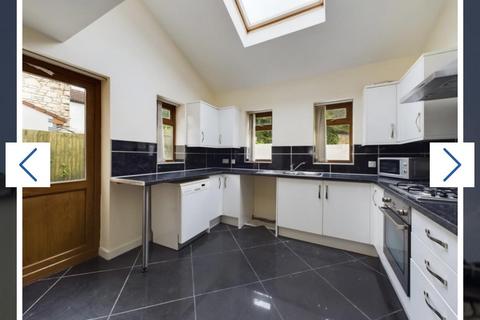 3 bedroom detached house to rent, 10004 Queens Road, Bishopsworth, Bristol