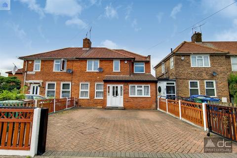 5 bedroom semi-detached house to rent, Cody Close, Harrow, HA3 9ES