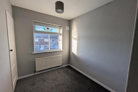 3 bedroom terraced house for sale, Estoril Road South, Darlington