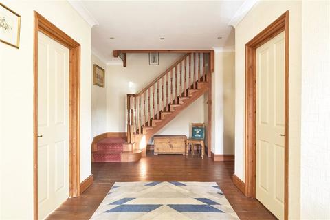 6 bedroom detached house for sale, Warrington Street, Newmarket, CB8