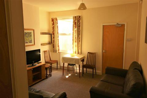 undefined, *£110pppw Excluding Bills* Midland Avenue, Lenton, NG7 2FD