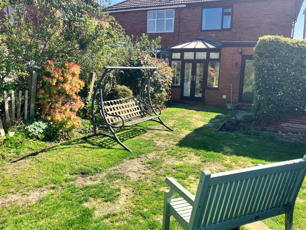Rear garden new 2.jpg
