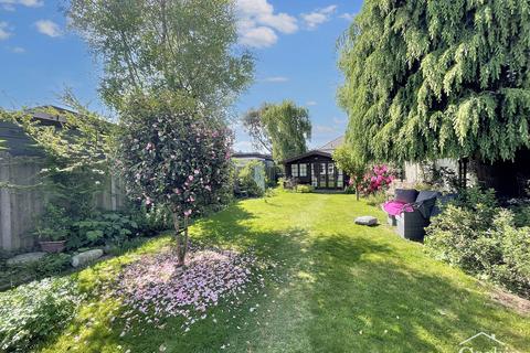 2 bedroom detached bungalow for sale, Headswell Crescent, Bournemouth, BH10 6