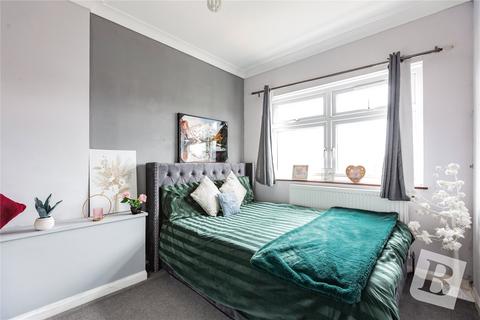 2 bedroom end of terrace house for sale, Crowlands Avenue, Romford, RM7