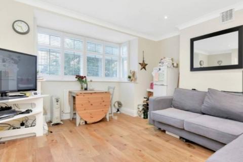 2 bedroom flat for sale, Lordship Lane, East Dulwich, London, SE22