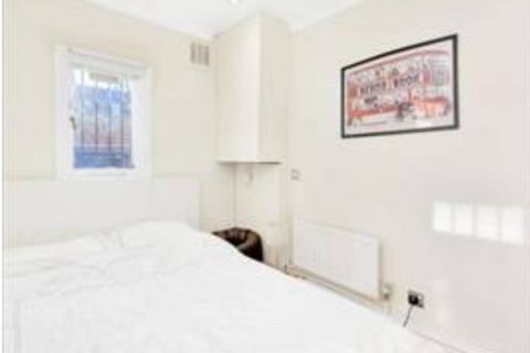 2 bedroom flat for sale, Lordship Lane, East Dulwich, London, SE22