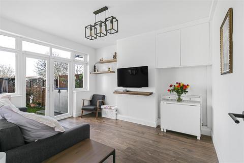 44 Hillview Road, Sutton, SM1 3NT